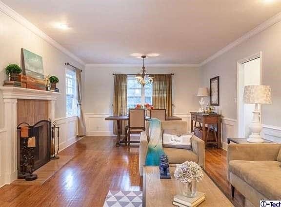 5th image of 100 Anita Dr