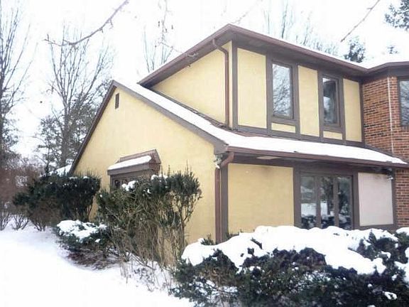 3rd image of 8717 Ramblewood Ct NW