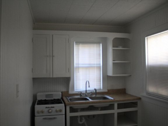 5th image of 916 Overland Ct #1/2