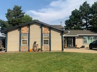 868 22nd St W, Dickinson, ND 58601