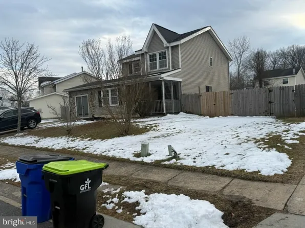 23 Danbury Dr, Newark, DE 19702