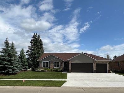 21177 Little River Blvd, Clinton Township, MI, 48036