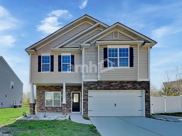 3227 Grandview Club Rd, Pfafftown, NC 27040