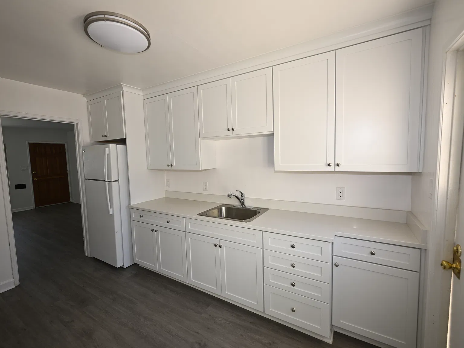 2 bed, 720 sqft, $2,450 — Photo 2