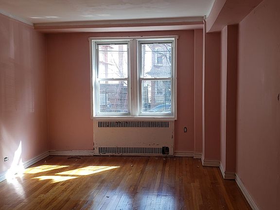 5th image of 1820 E 13th St APT 1N