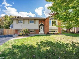 52 Roth St, Essa, ON L3W 0G7