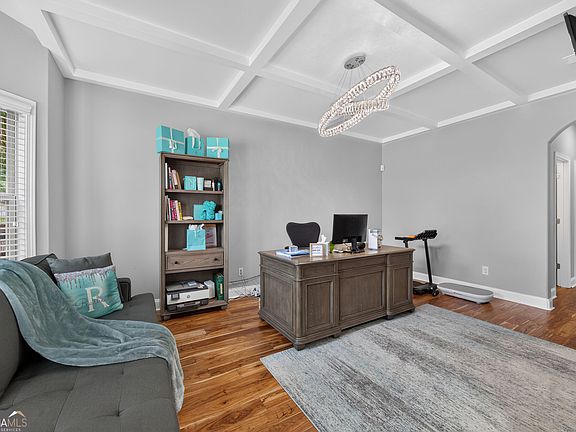 5th image of 3831 Lake Haven Way