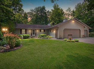 N6158 Moore Rd, Seymour, WI 54165