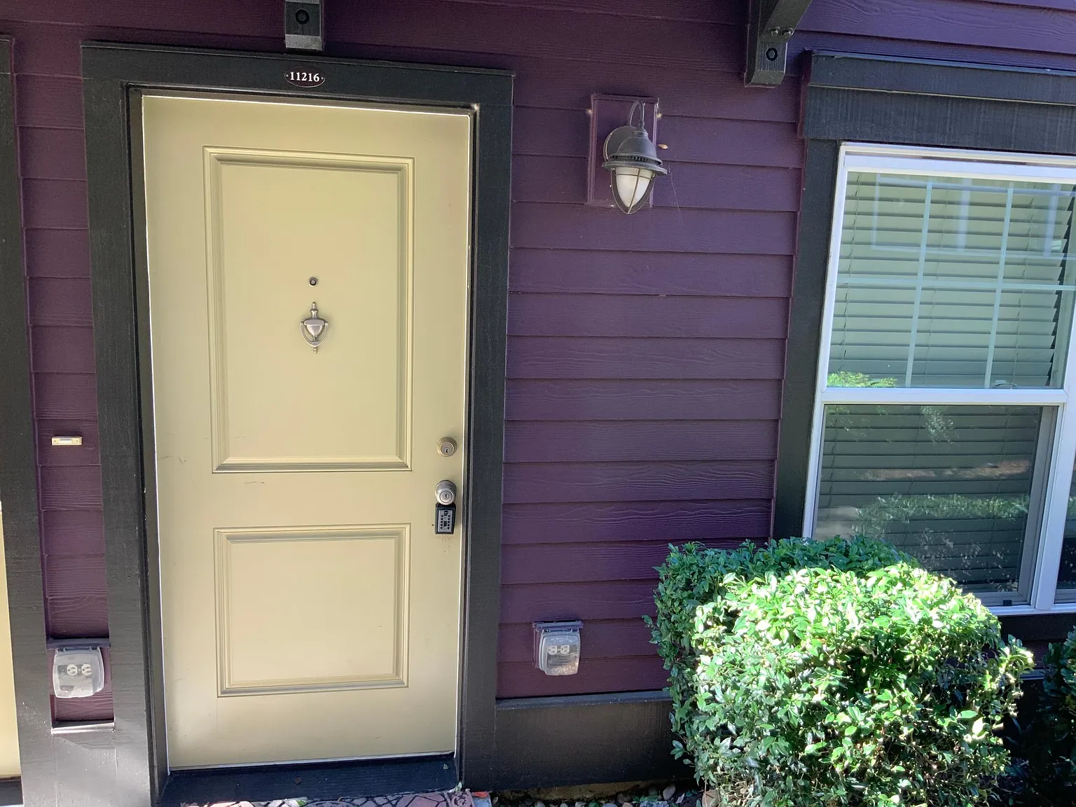 2 bed, 712 sqft, $1,650 — Photo 2