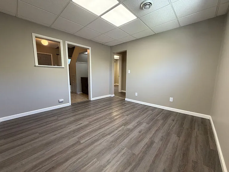 1701 Baxter Ave — Photo 9