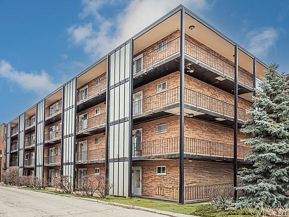 2nd image of 6961 N Oakley Ave APT 304
