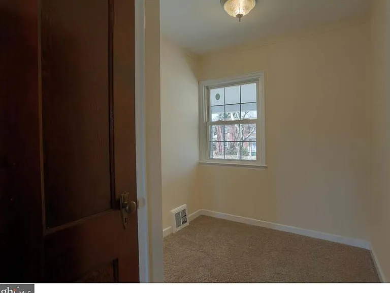 205 Sycamore Rd — Photo 15