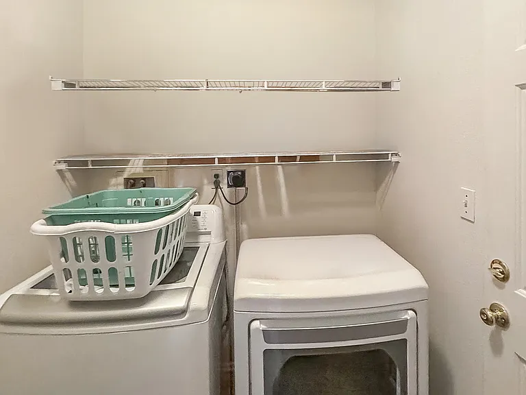 886 Niguel St — Photo 16
