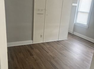 317 Weston St APT 3, Valparaiso, IN 46385