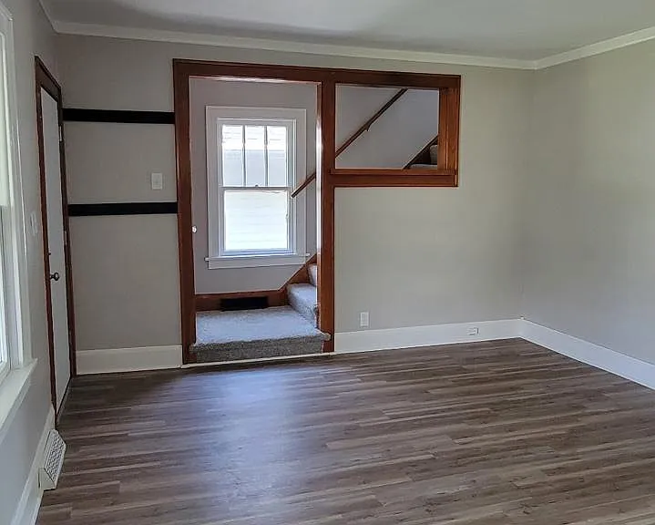 3516 Homewood Ave — Photo 2