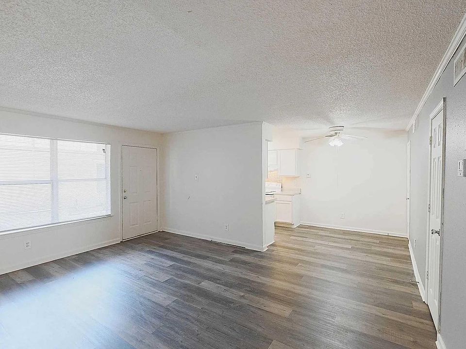 2nd image of 5246 Raleigh Lagrange Rd #5258-2