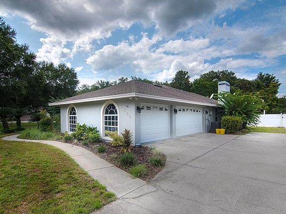 2nd image of 1522 Sherwood Lakes Blvd