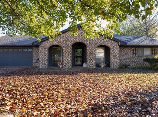 301 S Fryar Dr, Sallisaw, OK 74955
