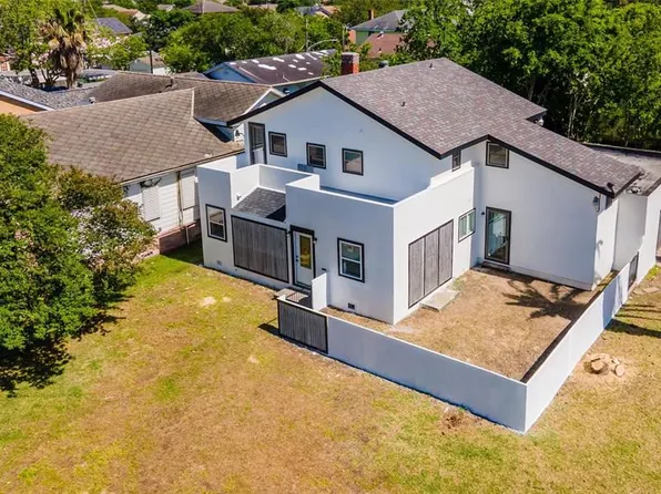 5127 Avenue O, Galveston, TX 77551