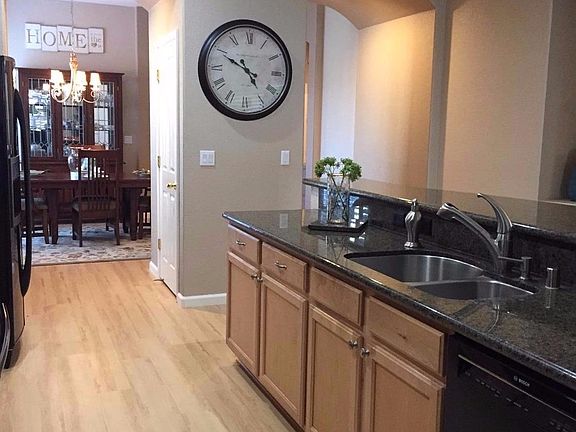 2nd image of 5527 Dunlay Dr