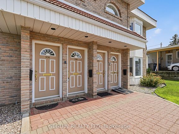 3rd image of 936 Lafleche St #2