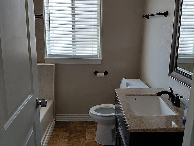 974 Edgar Ave — Photo 13