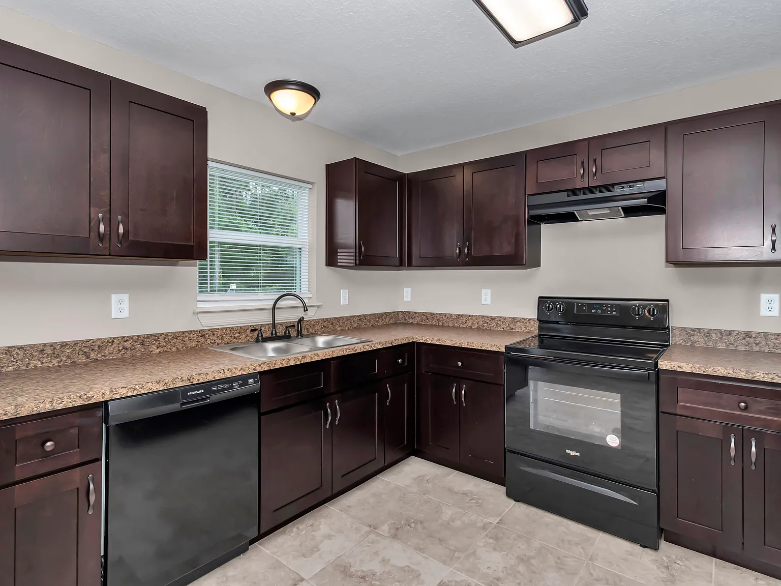 3 bed, 1530 sqft, $1,495 — Photo 2