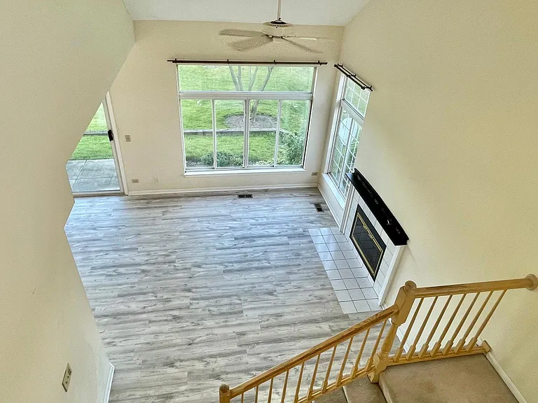 823 Addison Ave — Photo 11