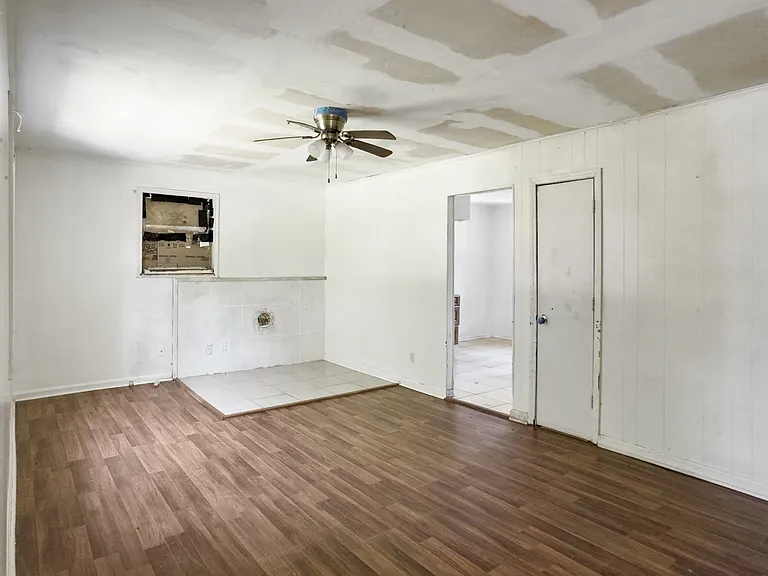 1137 Carter Rd — Photo 16