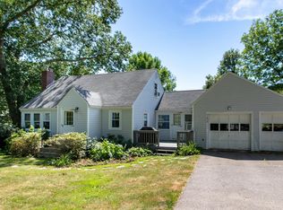752 Exeter Rd, Hampton, NH 03842