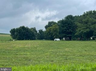 2303 Leaman Rd, Lancaster, PA 17602