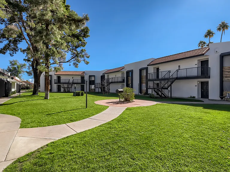 Tempe Vista — Photo 13