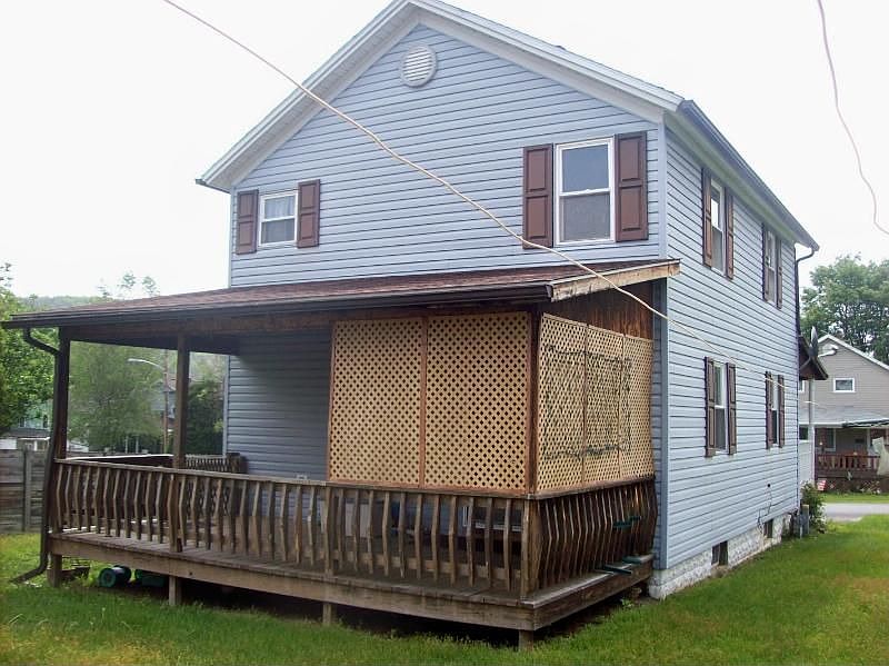 2nd image of 90 Garfield St