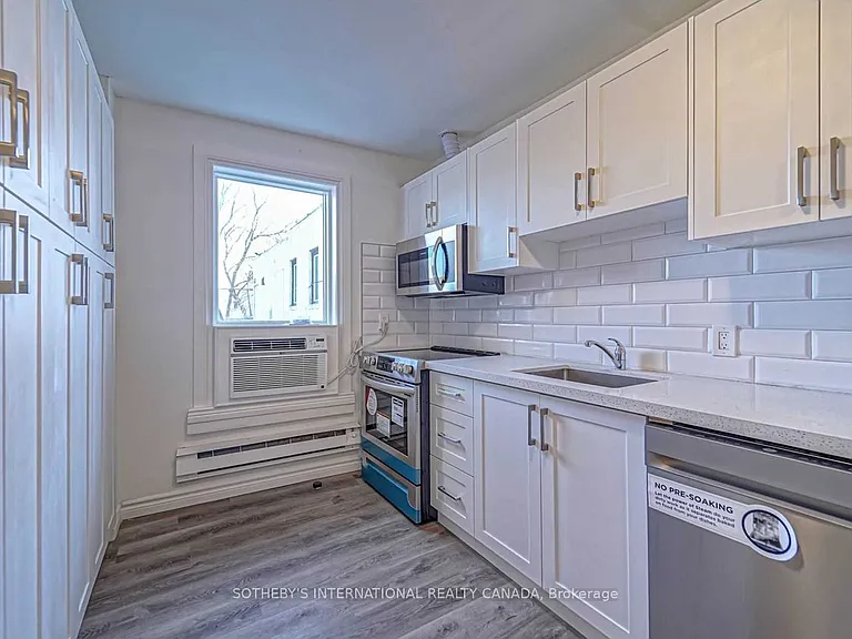 843 Danforth Ave #UPPER — Photo 16
