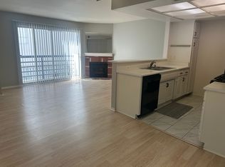 14116 Tiara St #7, Van Nuys, CA 91401
