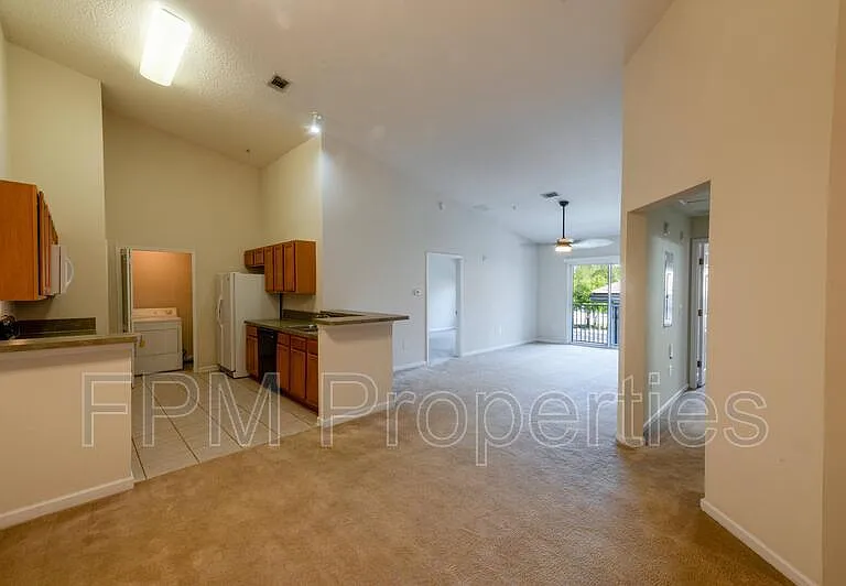 9505 Armelle Way #14 — Photo 7