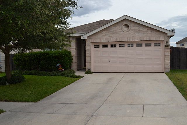 1st image of 230 Val Verde Dr