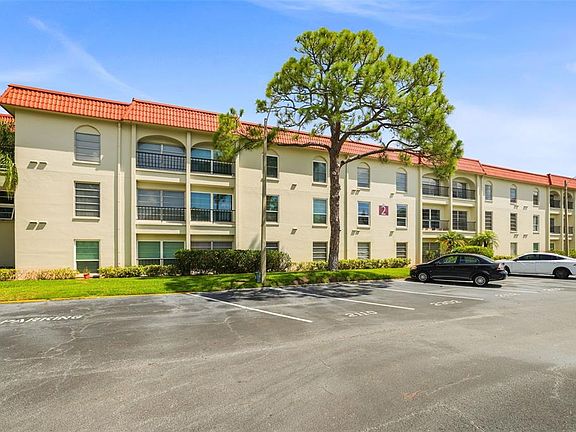 2nd image of 2700 BAYSHORE BOULEVARD #2110