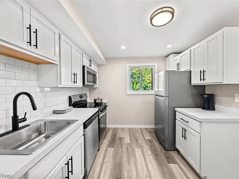 1673 Southbend Dr #2 — Photo 4