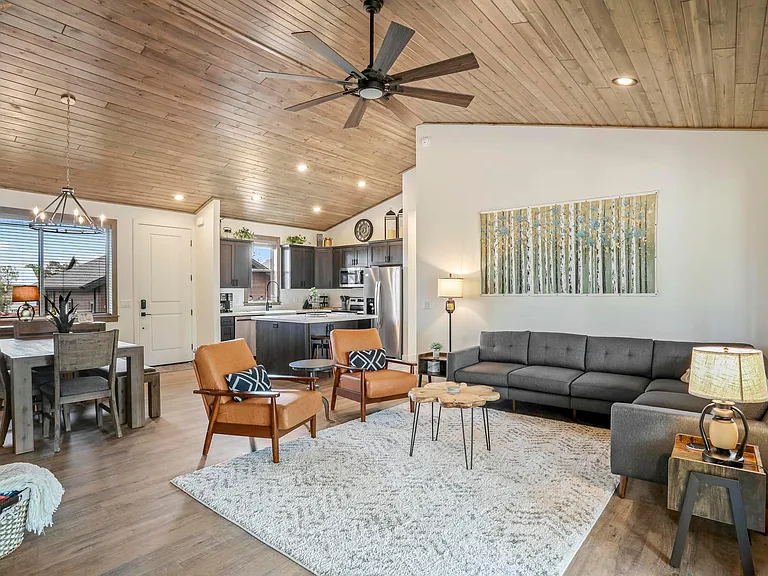 2110 N Bison Pass Ct — Photo 13