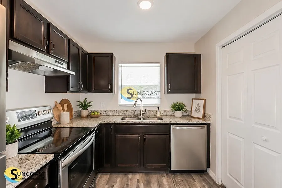 Step Inside Serenity! 2|2 Apt Sunny Ocala! — Photo 4