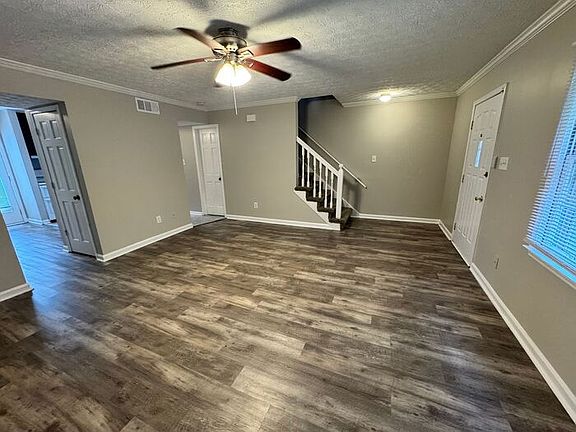 3rd image of 2180 Kings Gate Cir
