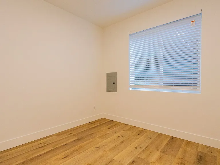 8080 N Willamette Blvd — Photo 8