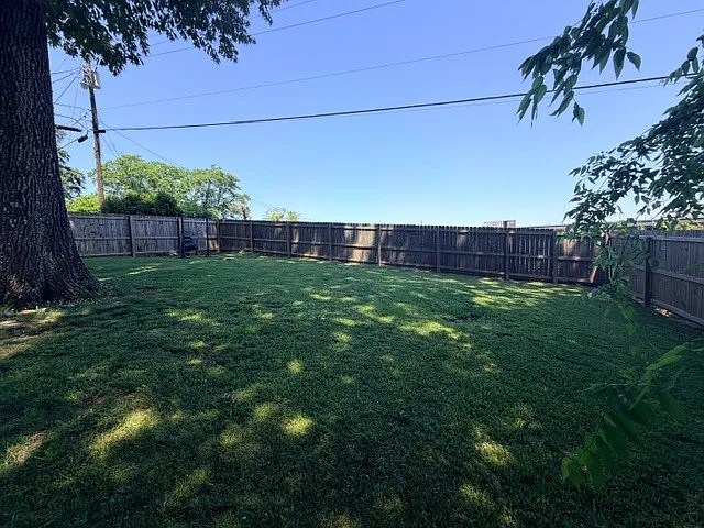 400 Woodvale Lane - 1 — Photo 3