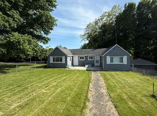 249 Judson St #2, Tiverton, RI 02878