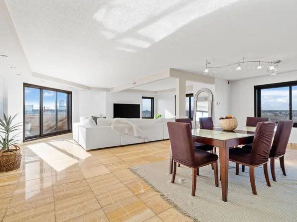110 1st Ave NE Unit F906, Minneapolis, MN 55413