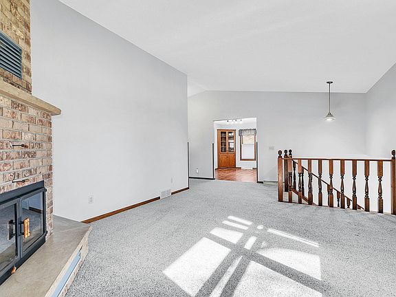 3rd image of 32878 Spunk Tree Cir