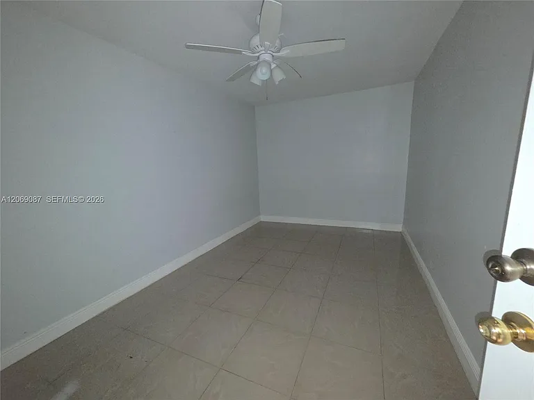 12025 S Las Palmas Dr #12025 — Photo 8