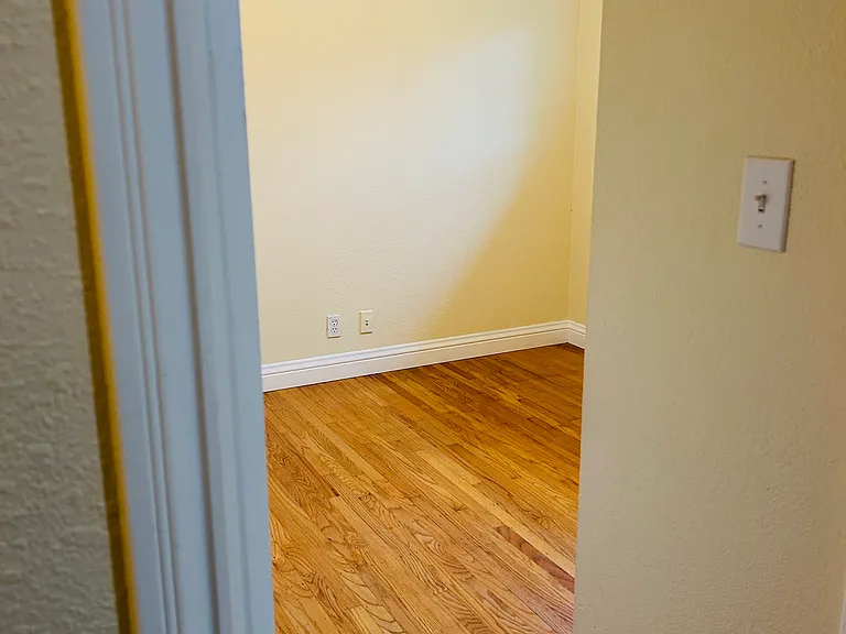 61 Jemco Ct — Photo 13