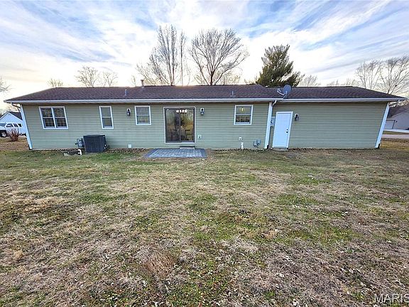 5th image of 629 Tamarach Dr